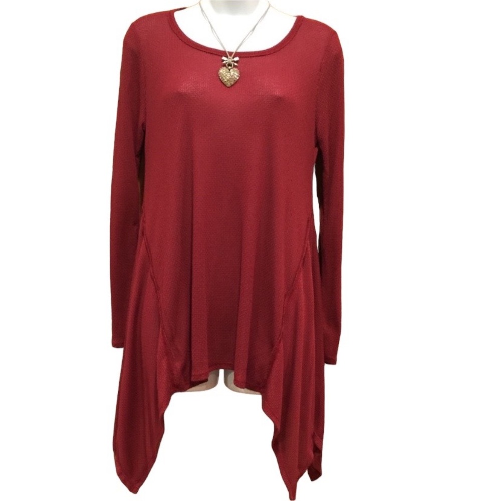 Blu Pepper Burgundy Handkerchief Hem Medium Long Sleeve Knit Tunic
